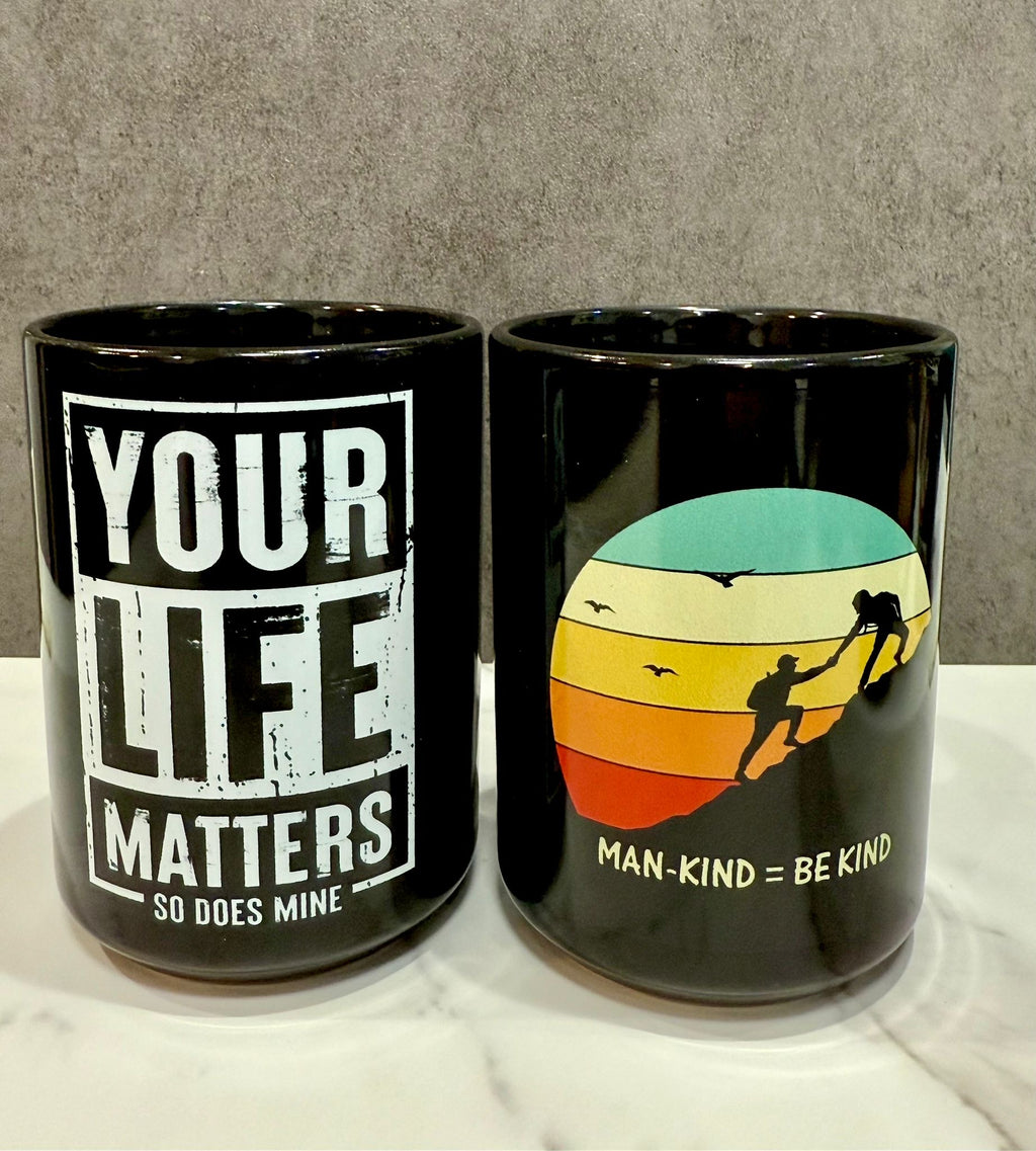 Be Kind Black Glossy Mug